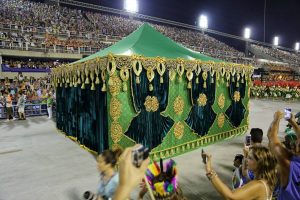 اختيار المغرب كموضوع لمدرسة “لاموسيدادي” في كرنفال ريو احتفاء بالتنوع الثقافي للمملكة