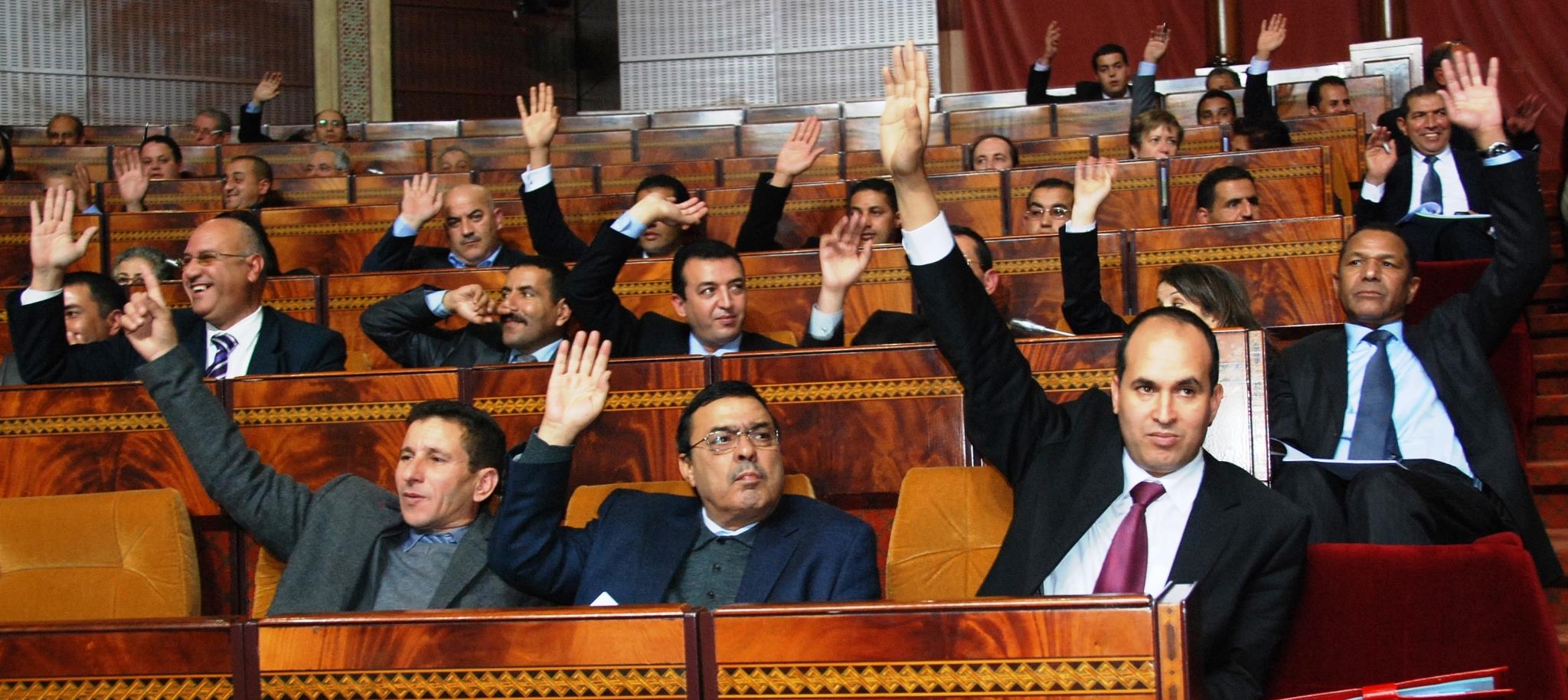 مجلس النواب يصادق بالاجماع على مشروع قانون ” تغيير رسم الاستيراد المفروض على القمح اللين ومشتقاته “