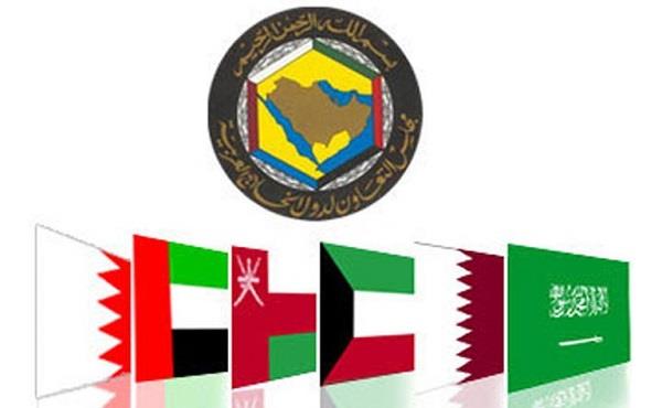 رسالة “مفاجئة” من العاهل السعودي لقطر قبل القمة الخليجية