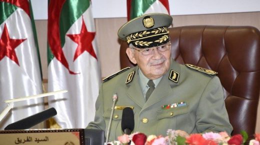 عاجل…وفاة الرجل القوي في الجزائر.. رئيس أركان الجيش “قايد صالح”