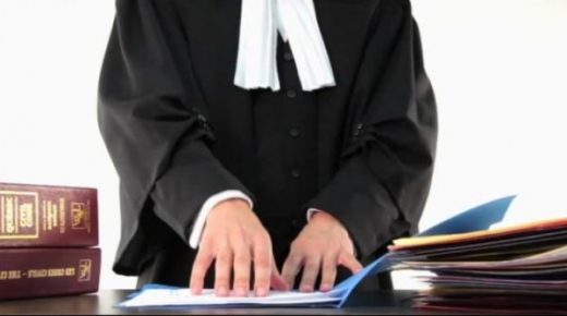 تارودانت…إعتداء وتحقير مراسل صحافي يضع محاميا أمام القضاء