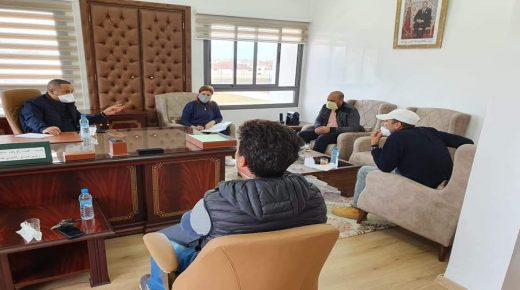 الجماعات الترابية بني احسن : تدارس بعض المشاكل المرتبطة بوضعية العمال وظروف عملهم مع إيجاد الحلول لها.