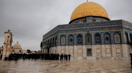 JERUSALEM - JANUARY 14: Israeli police officers are seen in front of the Dome of the Rock after the mosque reopened in Jerusalem on January 14, 2019. "Palestinian guard closed the mosque after an Israeli policeman wearing a Jewish cap tried to enter the worship place, Firas al-Dibs, a spokesman for Jerusalems Jordan-run Religious Endowments Authority, said. (Photo by Mostafa Alkharouf/Anadolu Agency/Getty Images)
