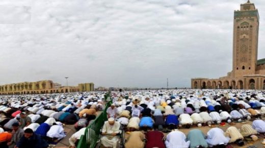 وزارة الأوقاف والشؤون الإسلامية : عدم إقامة صلاة عيد الفطر سواء في المصليات أو المساجد