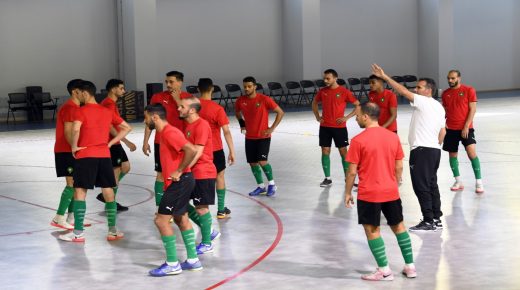 المنتخب الوطني لكرة القدم داخل القاعة يستعد للقاء السعودية
