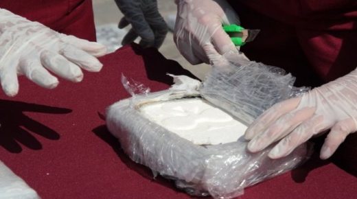إجهاض عملية كبرى لتهريب أكثر من 361 ألف قرص طبي مخدر وحجز أزيد من أربعة كيلوغرامات من الكوكايين كانت موجهة نحو المغرب انطلاقا من إسبانيا