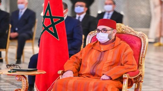 جلالة الملك يترأس مجلسا وزاريا بالقصر الملكي بفاس