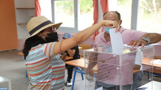 Ouverture des bureaux de vote pour élire les membres de la Chambre des représentants, des conseils communaux et d'arrondissements ainsi que les membres des conseils régionaux. 08092021-Rabat