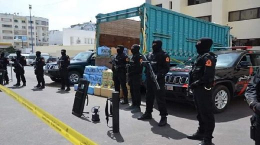 القنيطرة.. إحباط محاولة للتهريب الدولي لطن و275 كيلوغرام من مخدر الشيرا
