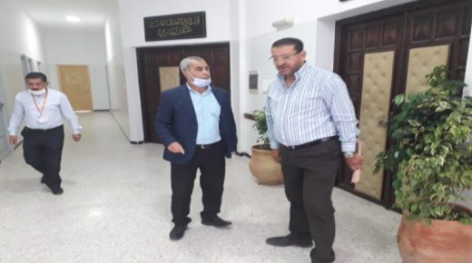 النائب الأول لرئيس جماعة مرتيل محمد العربي المرابط يسجيل غيابات في صفوف بعض الأطر والموظفين بالجماعة