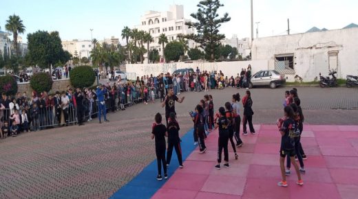لوحات فنية واستعراضية لرياضة فنون الحرب بالفنيدق