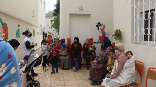 تحت شعار”من أجل صحة الأم و الطفل”… جمعية رياض الأمومة تنظم حملة طبية مجانية متعددة الاختصاصات لفائدة النساء والأطفال