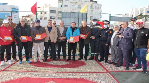 تكريم لاعبين دوليين سابقين بوجمعة بنخريف و البويحياوي في حفل اختتام فعاليات النسخة الثانية دوري مواهب احياء مرتيل 2022