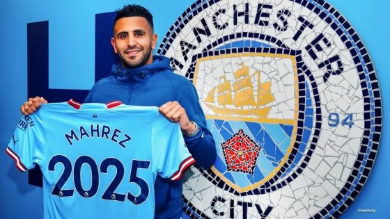 محرز يجدد عقده مع مانشستر سيتي حتى عام 2025