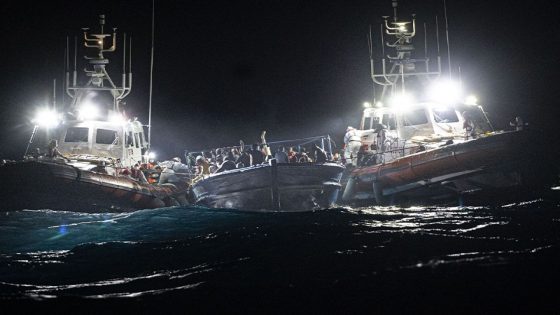 انقلاب قارب قبالة جزر البهاماس يودي بحياة 17 شخصاً