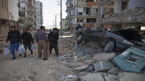 مصرع وإصابة 19 شخصاً إثر ثلاثة زلازل جنوب إيران
