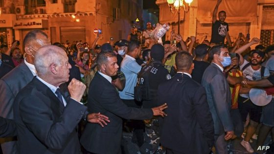 (متابعة) استفتاء الدستور في تونس.. الرئيس يحتفل ومراقبون يحذرون من العواقب