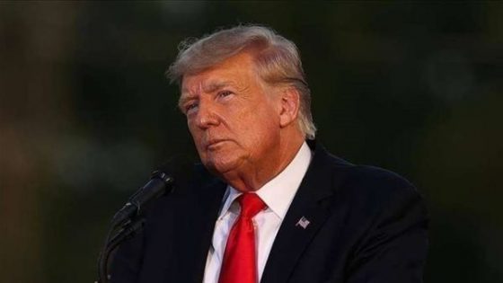 الرئيس الأمريكي السابق دونالد ترامب يطالب بفحص الوثائق المصادرة من منزله