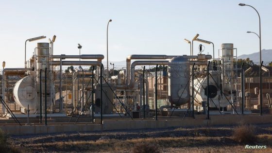 (متابعة) في خضم أزمة الغاز.. صحيفة إسبانية تكشف عن “زيارة سرية” إلى الجزائر