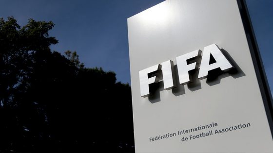 الفيفا تعلن تعليق عضوية الهيئة المسيرة لمجال كرة القدم في الهند