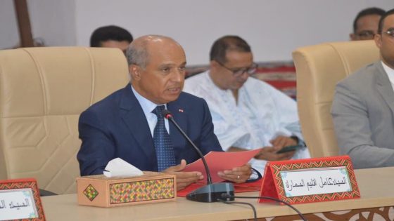 عامل إقليم السمارة يشرف على حفل تنصيب رجال السلطة المعينين في إطار الحركة الإنتقالية التي باشرتها وزارة الداخلية