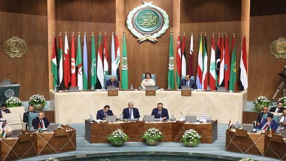 الأمين العام لجامعة الدول العربية يؤكد دعم الحكومة الشرعية في اليمن