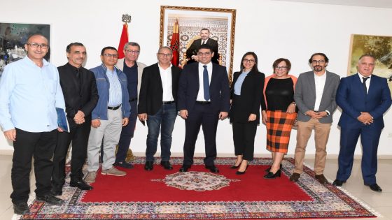 (بلاغ) الجامعة الوطنية تلتقي وزير الشباب والثقافة والتواصل وتؤكد تشبثها بتقوية مؤسسة المجلس الوطني للصحافة بناء على أسس القوانين ذات الصلة