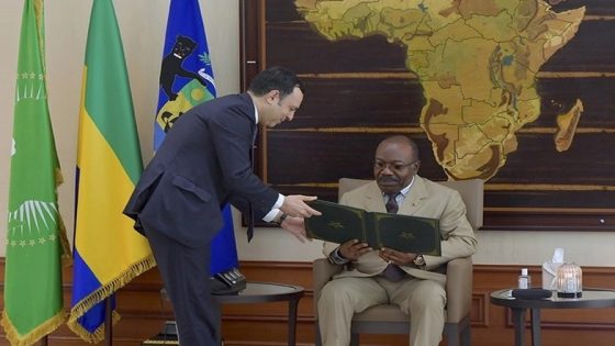 الرئيس علي بانغو يستقبل بليبرفيل السيد يونس السكوري حاملا رسالة من صاحب الجلالة