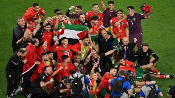 رام الله.. دبلوماسيون عرب ومسؤولون فلسطينيون يحتفلون بالفوز التاريخي للمنتخب الوطني على البرتغال