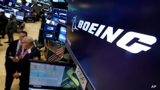 سهم بوينغ يرتفع بعد الإعلان عن صفقتين جديدتين مع السعودية