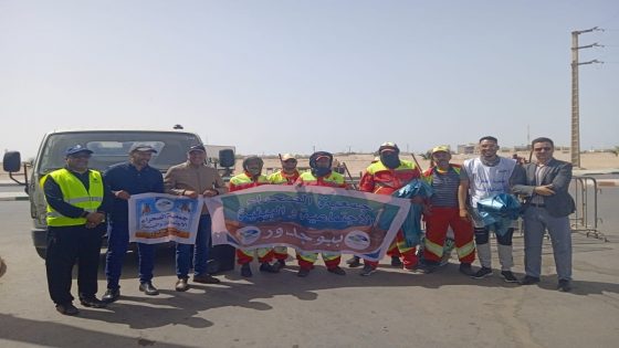 جمعية الصحراء الآجتماعية و البيئية ببوجدورتنظم نشاطا بيئيا بسوق بوجدور
