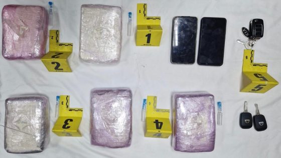 حجز خمسة كيلوغرامات من مخدر الكوكايين وضبط مبالغ مالية مهمة من متحصلات الاتجار غير المشروع في المخدرات والمؤثرات العقلية.