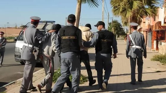 في عز النهار شابين يمارسان الرذيلة