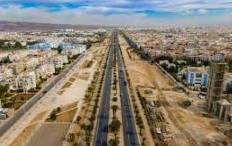 تشهد أشغال تهيئة الطريق السريع الحضري بمدينة أكادير تقدما مهما حيث بلغت نسبة إنجاز المشروع 35%.