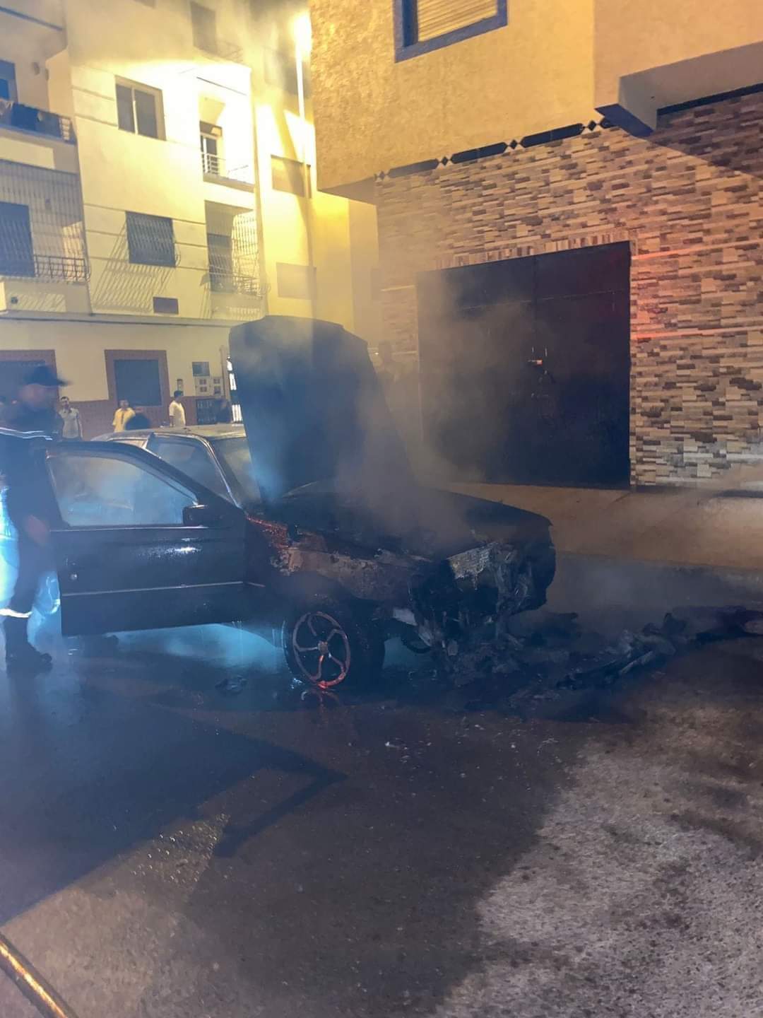 احتراق سيارة بالعرائش
