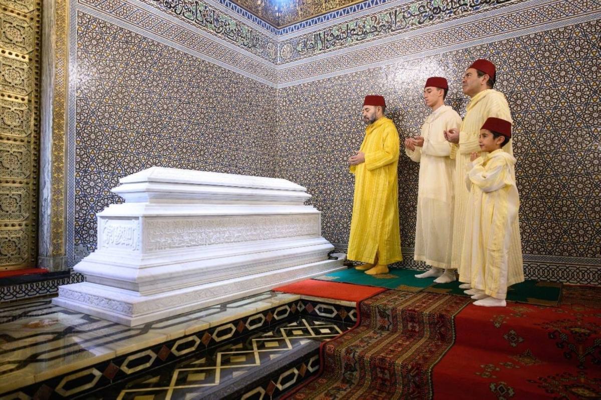 أمير المؤمنين صاحب الجلالة الملك محمد السادس يترأس غدا الأحد بالرباط حفلا دينيا بمناسبة الذكرى ال 26 لوفاة جلالة المغفور له الملك الحسن الثاني