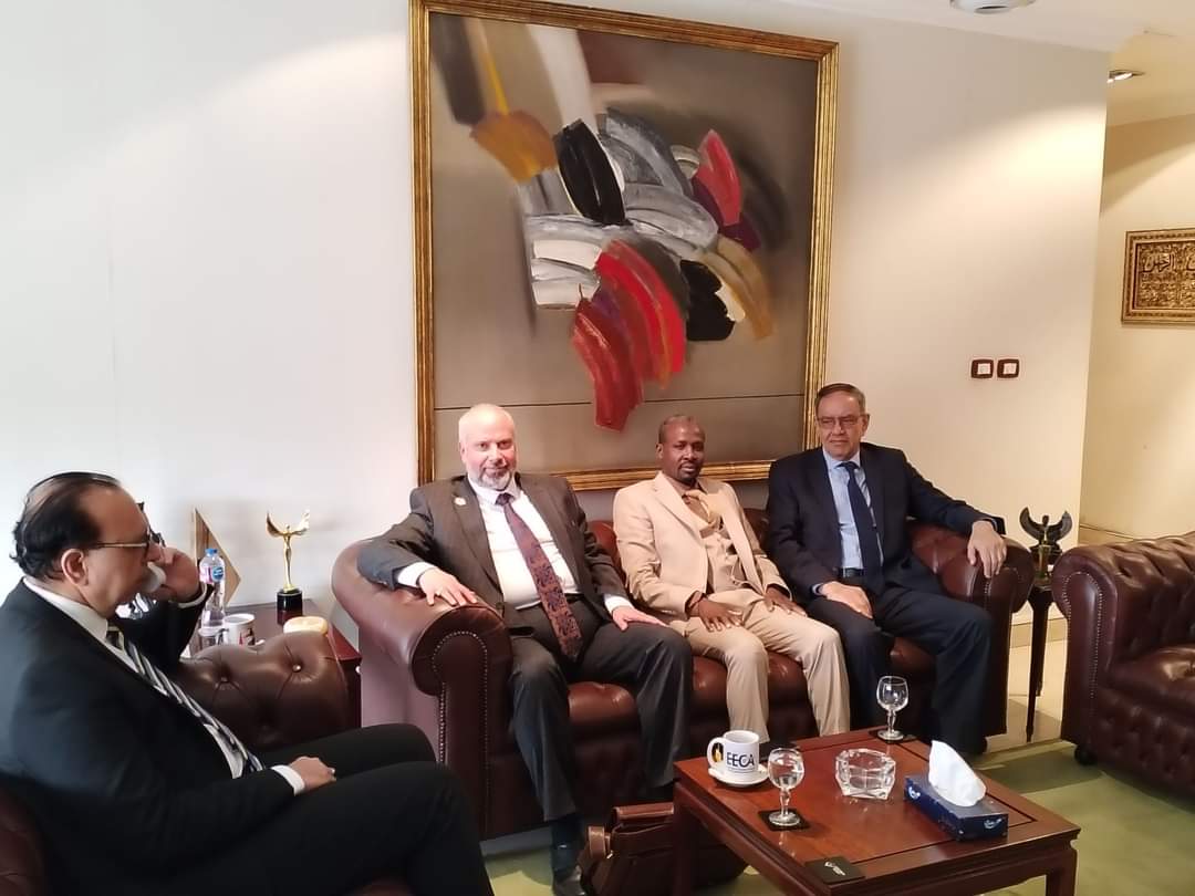 قام البروفسور الدكتور محمد خير الغباني الحسيني رئيس International Union of Universities