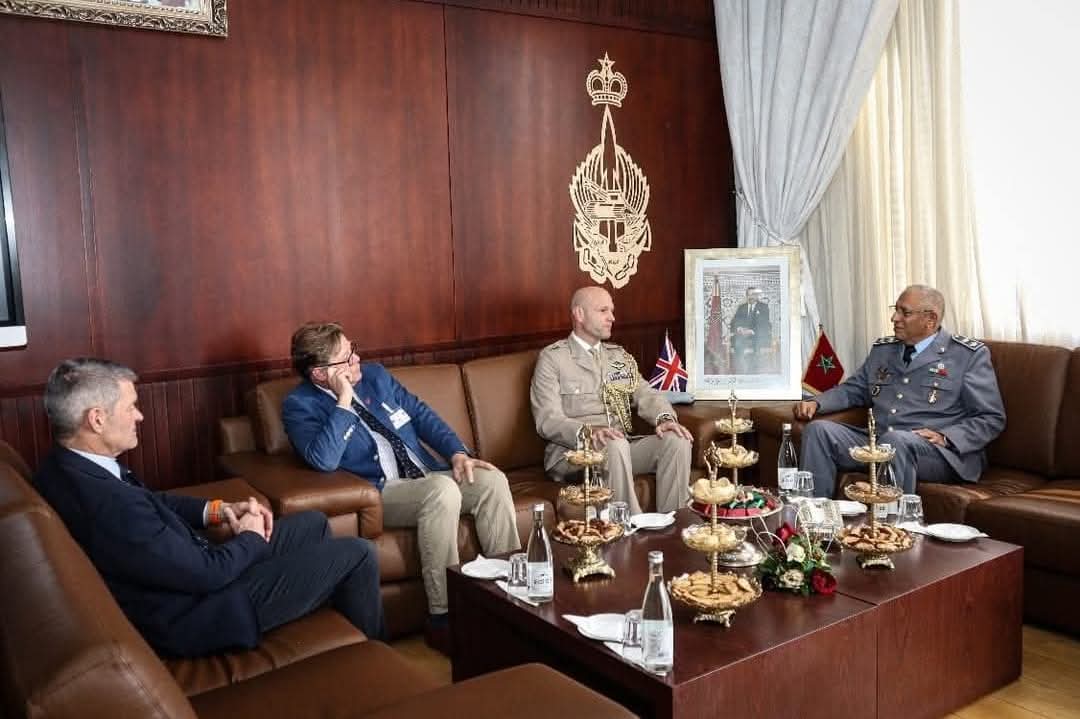 التعاون العسكري المغربي-البريطاني: دورة تكوينية في التخطيط العملياتي بالقنيطرة
