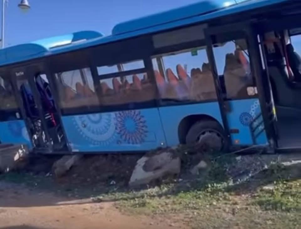 إص ابة 11 راكبًا في انق لاب حافلة بين طنجة وأصيلة صباح اليوم