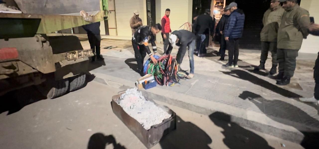 السلطات المحلية تداهم مقهى شيشة في لافيلوت بقيادة رئيس دائرة معمورة وثلاثة قياد