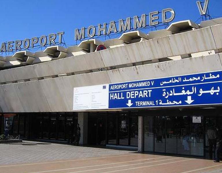 مطار محمد الخامس يزيل أجهزة التفتيش عند المداخل لتسهيل ولوج المسافرين