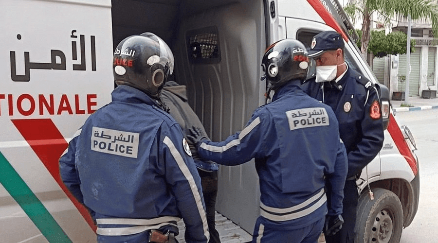 النيابة العامة تحيل اثنين من مهاجمي حي النهضة بالقصر الكبير على السجن بعد تمديد الحراسة النظرية