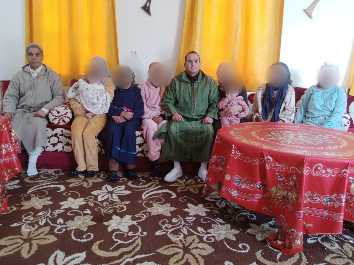 بعيدا عن دفء عائلاتهم.. مركز الامل للأشخاص في وضعية صعبة بأزيلال يحتفل بعيد الفطر مع نزلائه