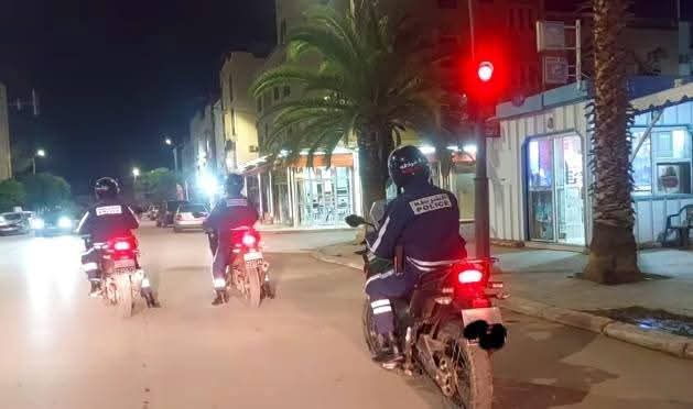 الأمن الوطني بالخميسات يتفاعل بسرعة مع ح_ادث الإع_تداء على شاب بساحة الحسن الأول