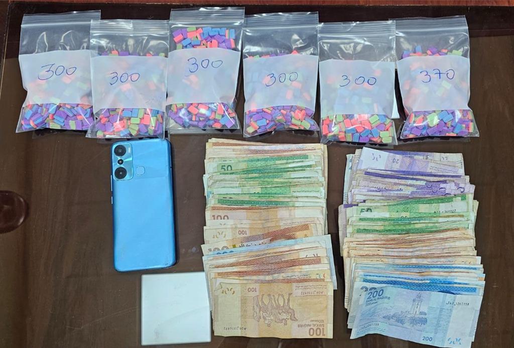 تمكنت عناصر الشرطة القضائية بولاية أمن فاس بتنسيق مع مصالح المديرية العامة لمراقبة التراب الوطني، مساء اليوم الأحد 18 ماي الجاري،