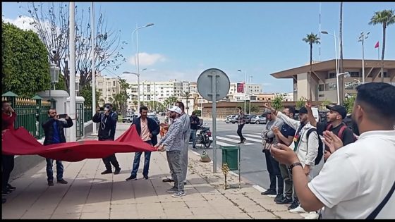 سائقي النقل الحضري بتطوان يناشدون الملك بعد تعرضهم لما يصفونه بـ”الظلم والتضييق”