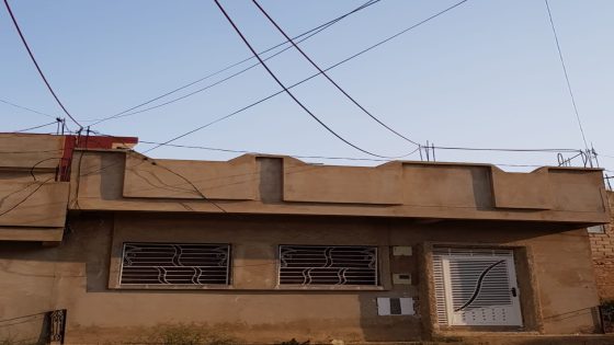 ساكنة حي جديد بمدينة تيفلت تطالب بربط منازلها بشبكتي الماء والكهرباء بعد سنوات من التهميش