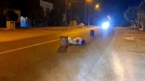 عاجل.. الدرك الملكي يتدخل لإجلاء سيدة مختلة عقليًا من وسط الطريق الوطنية