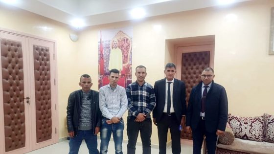 عامل إقليم شيشاوة يتفاعل مع مطالب ساكنة المزوضية نحو إحداث ملحقة إعدادية وتعزيز النقل المدرسي