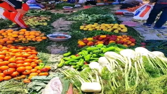 أثمنة الخضر والفواكه بالسوق الأسبوعي أحد مجاط إقليم شيشاوة